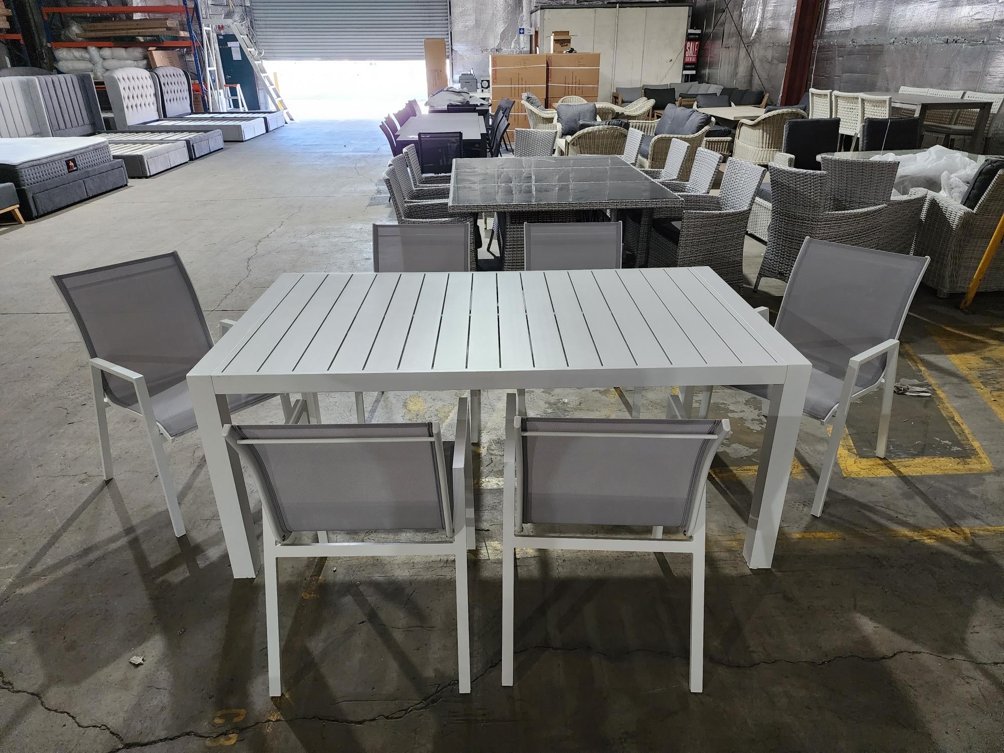 Icaria 7 piece outdoor dining setting - White