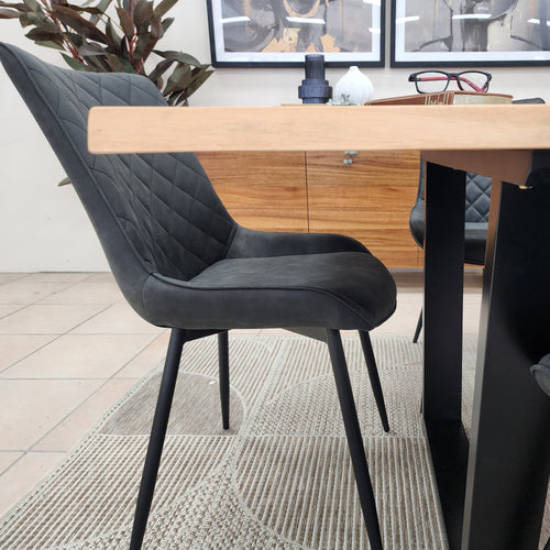 Highland Blackwood 7 Piece Dining Package