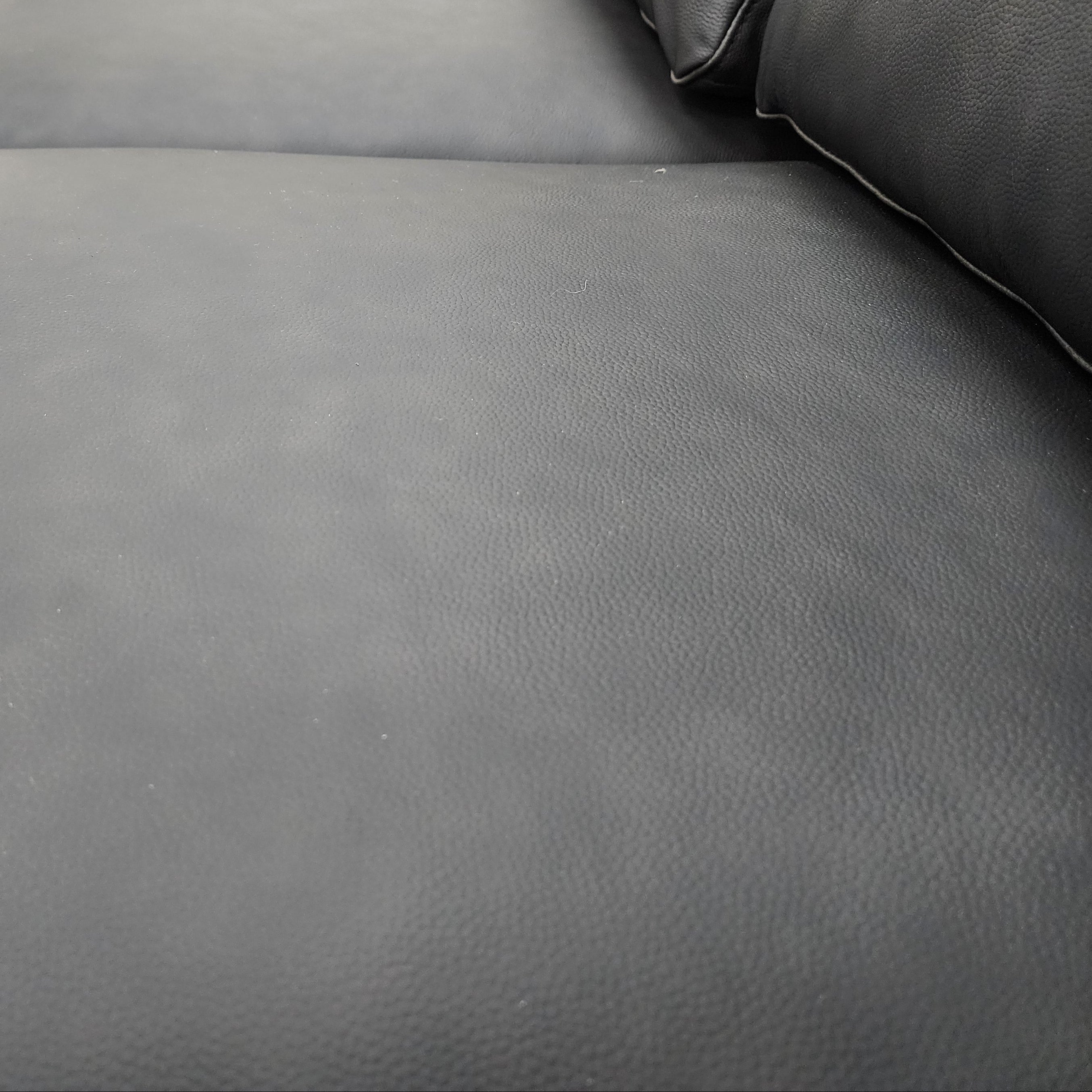 Carson Right Chaise In Black Leather