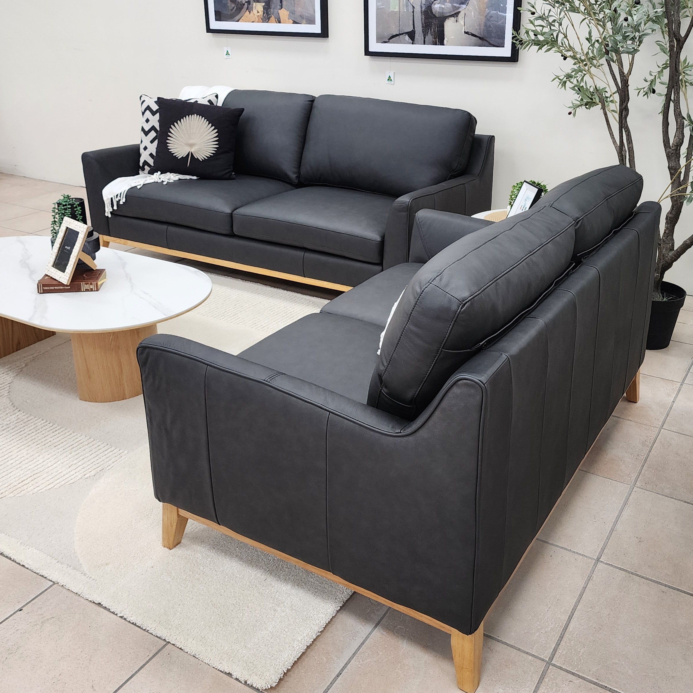 Carson 3+2 Package in Black Leather