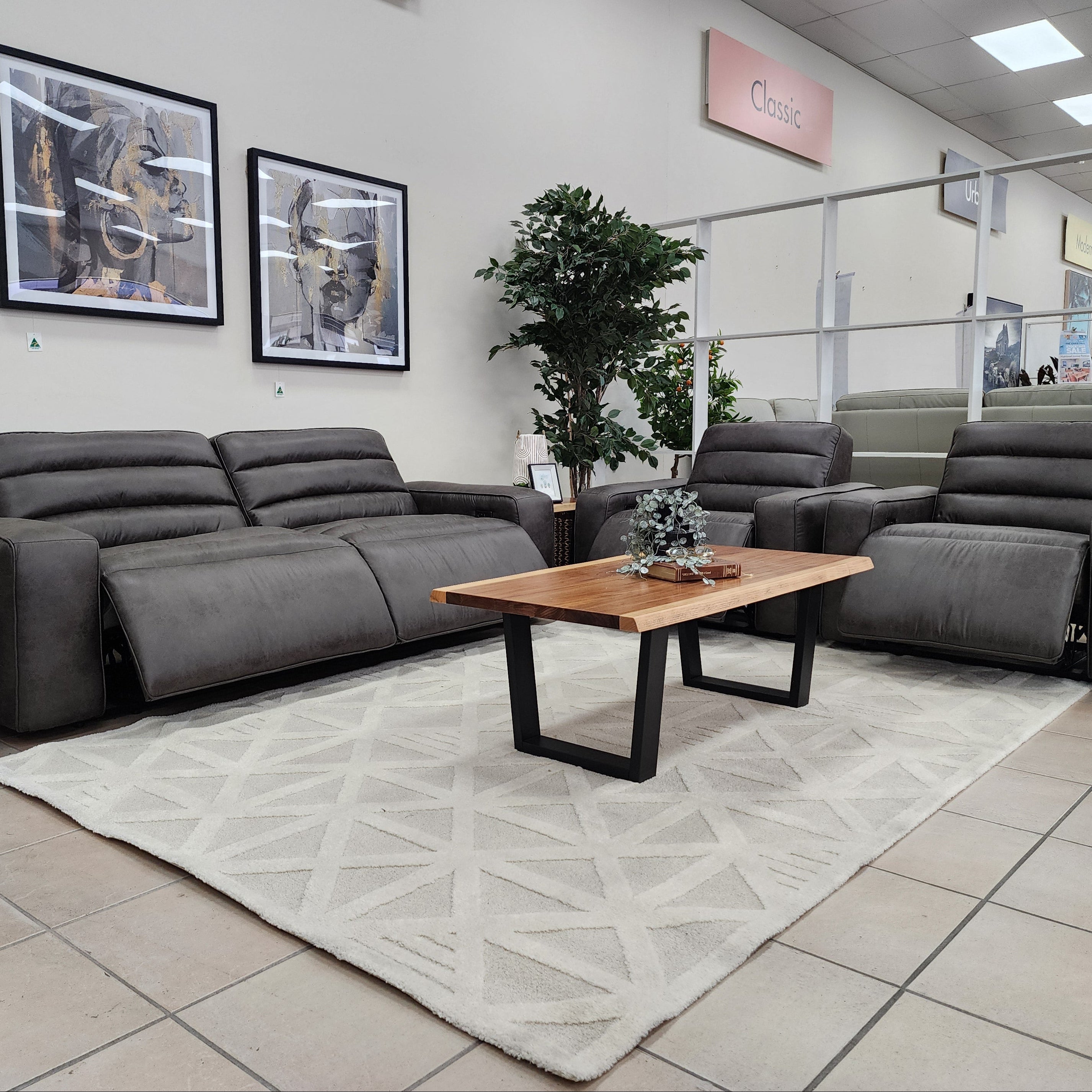 Hollywood 3 Piece Electric Recliner Package In Grey