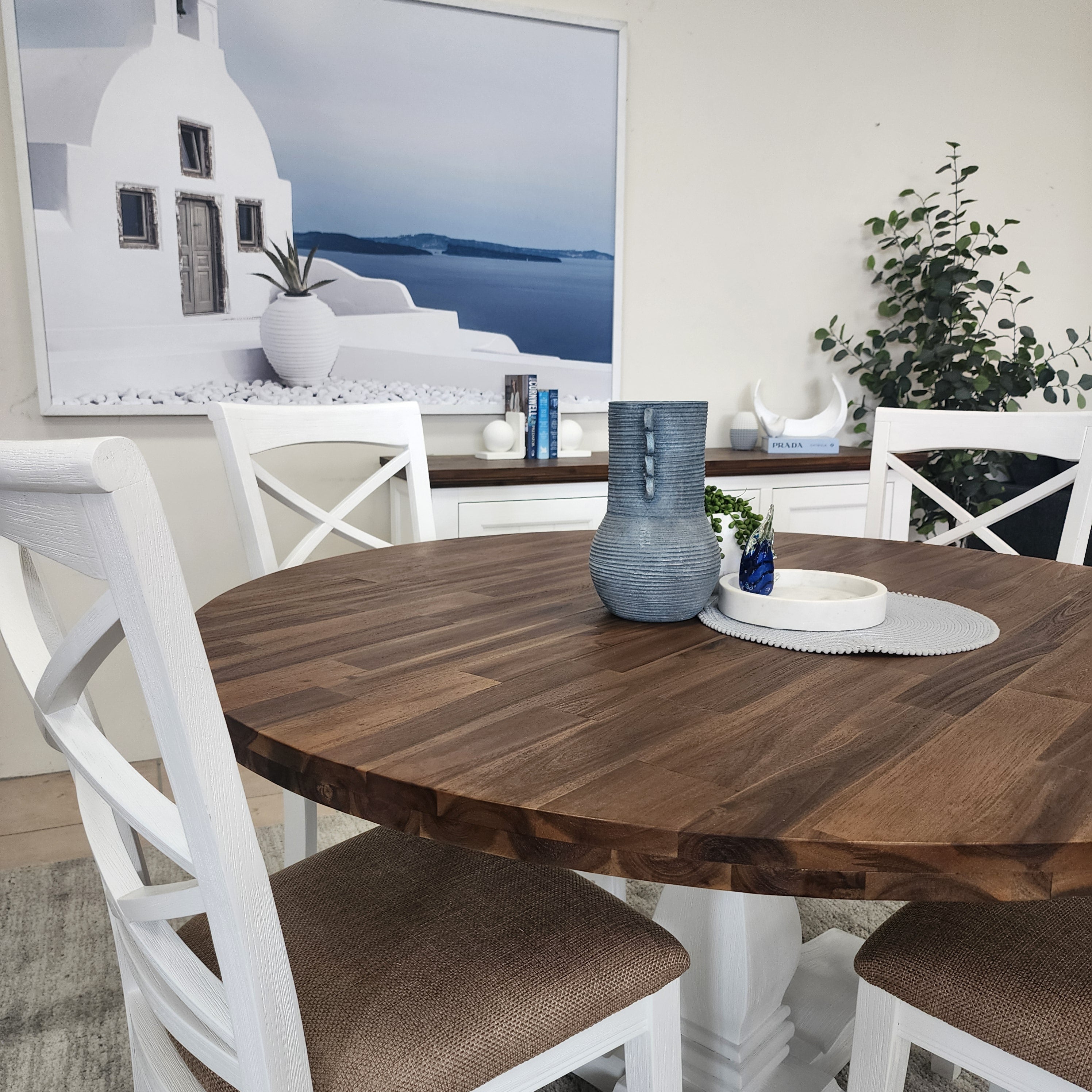 Hamptons Round Dining Package