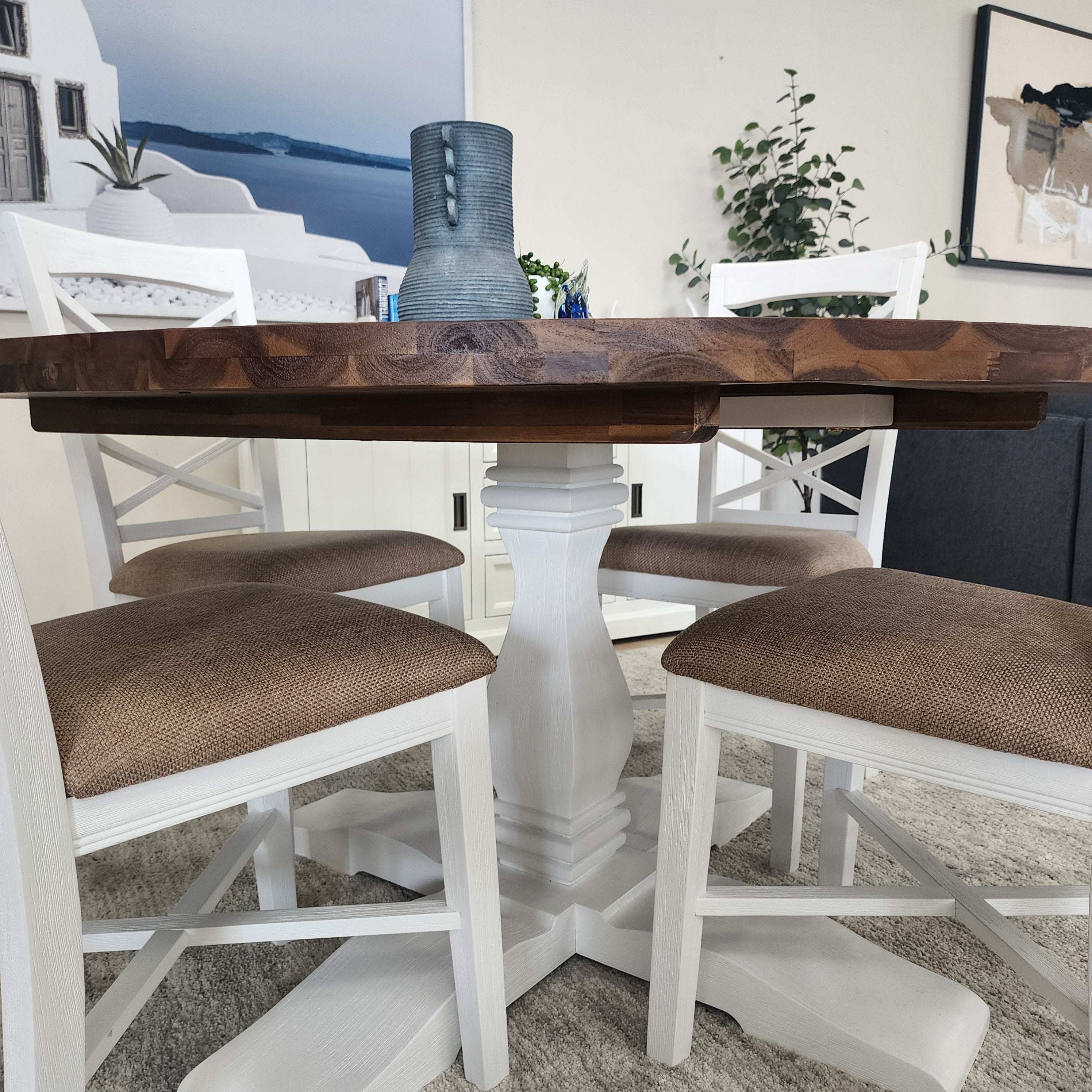 Hamptons Round Dining Package