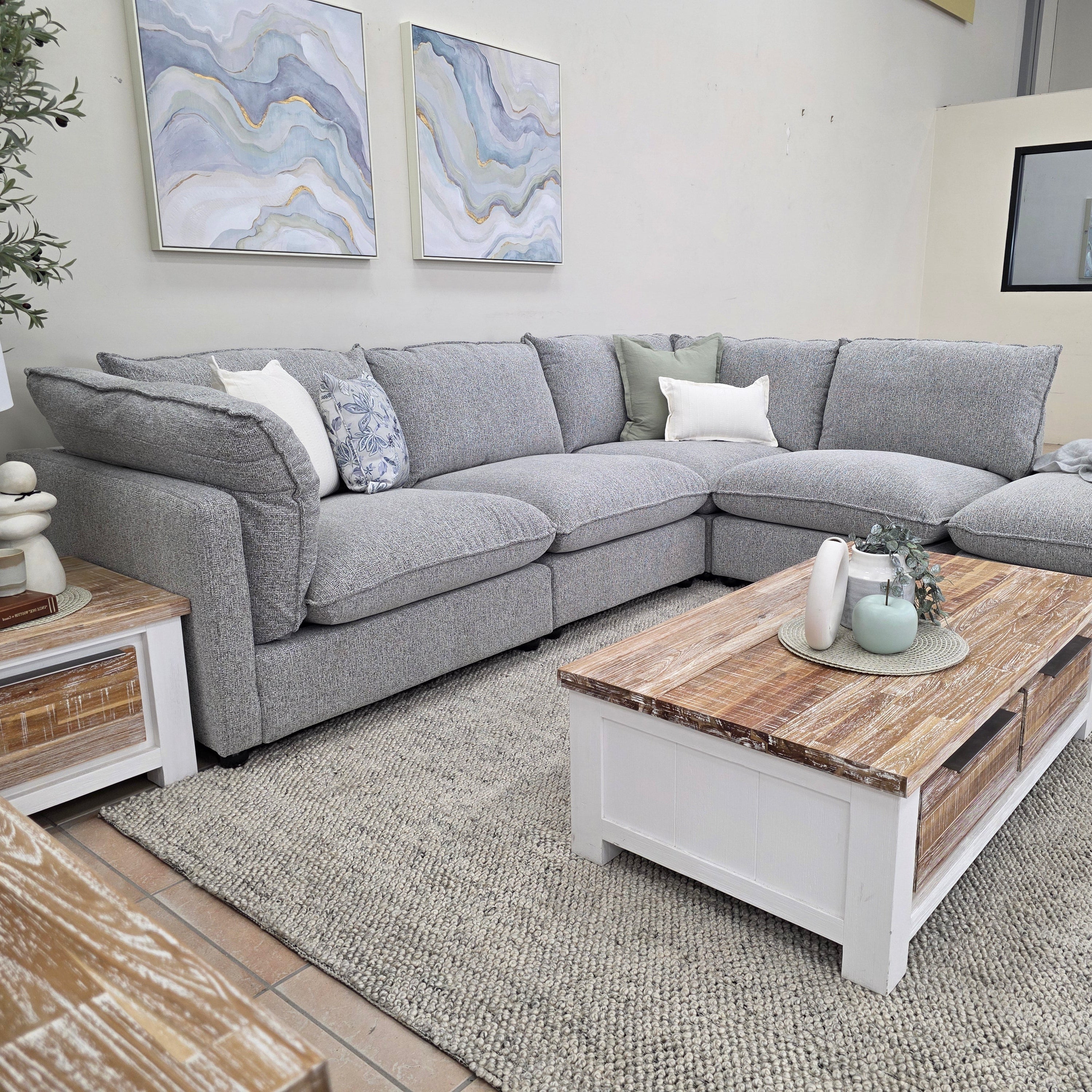 Jupiter Right Hand Chaise In Grey