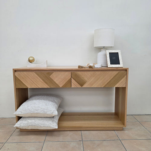 Southport Hall Table In Tasmanian Oa