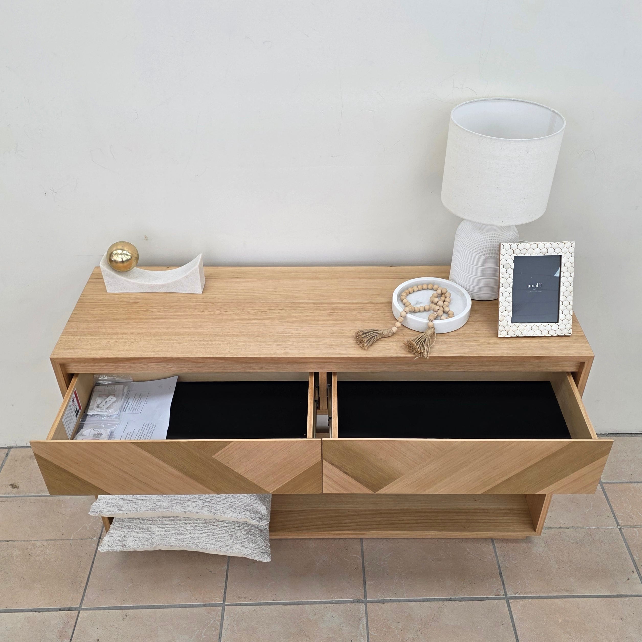 Southport Hall Table In Tasmanian Oa