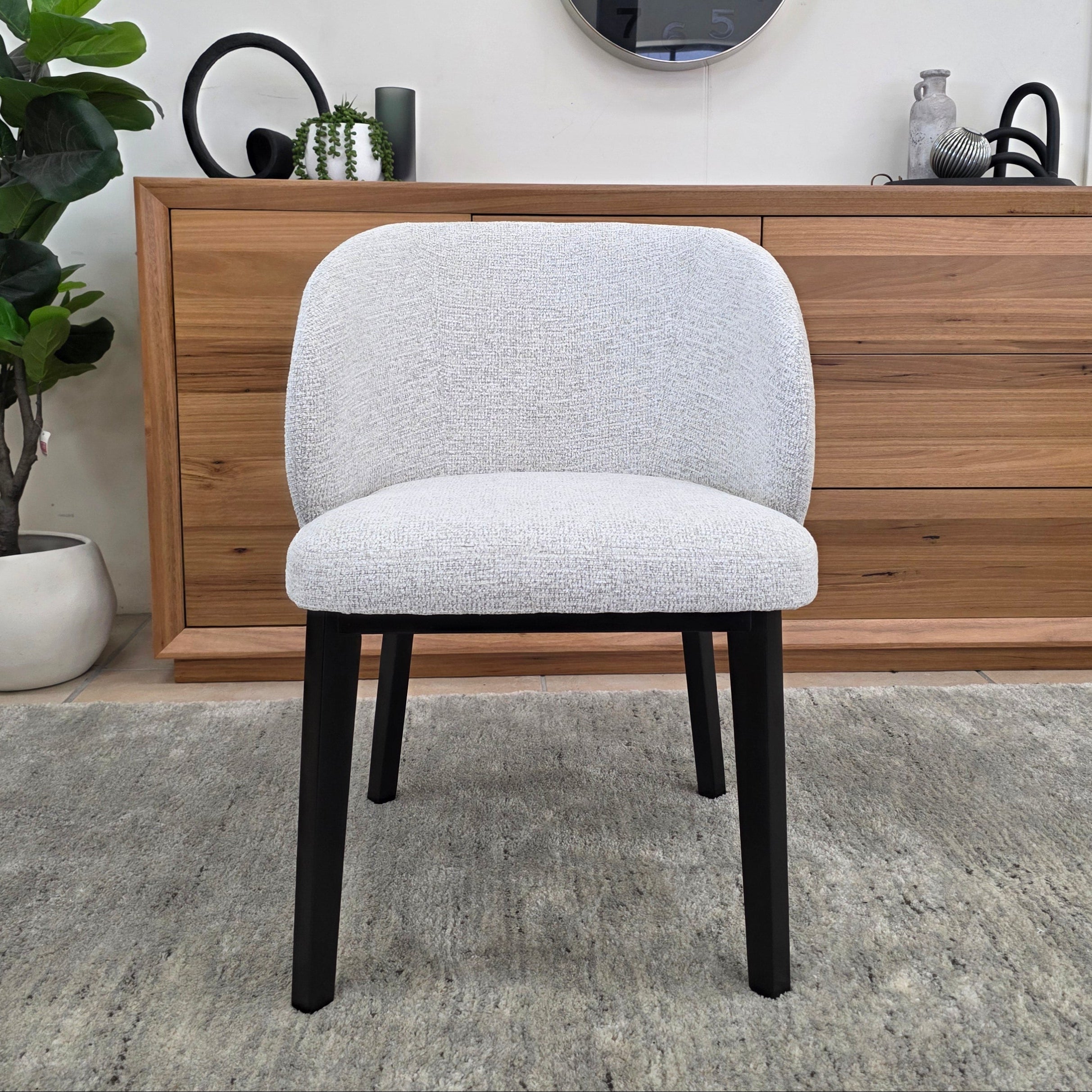 Settler Dining Chair In Natural Fabric & Black Leg