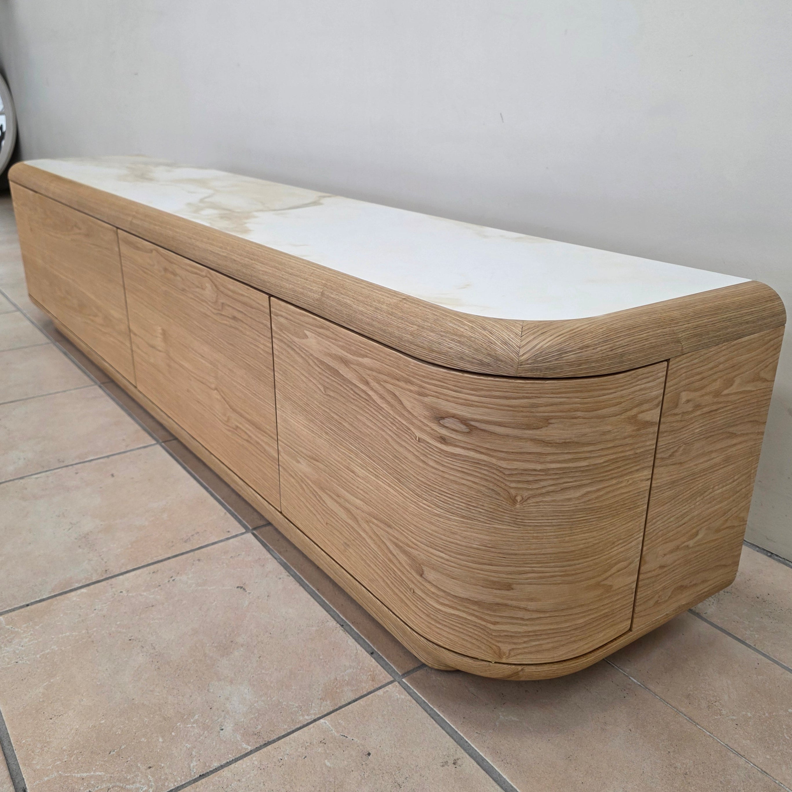 Olympus T.V. Unit With Ceramic Top