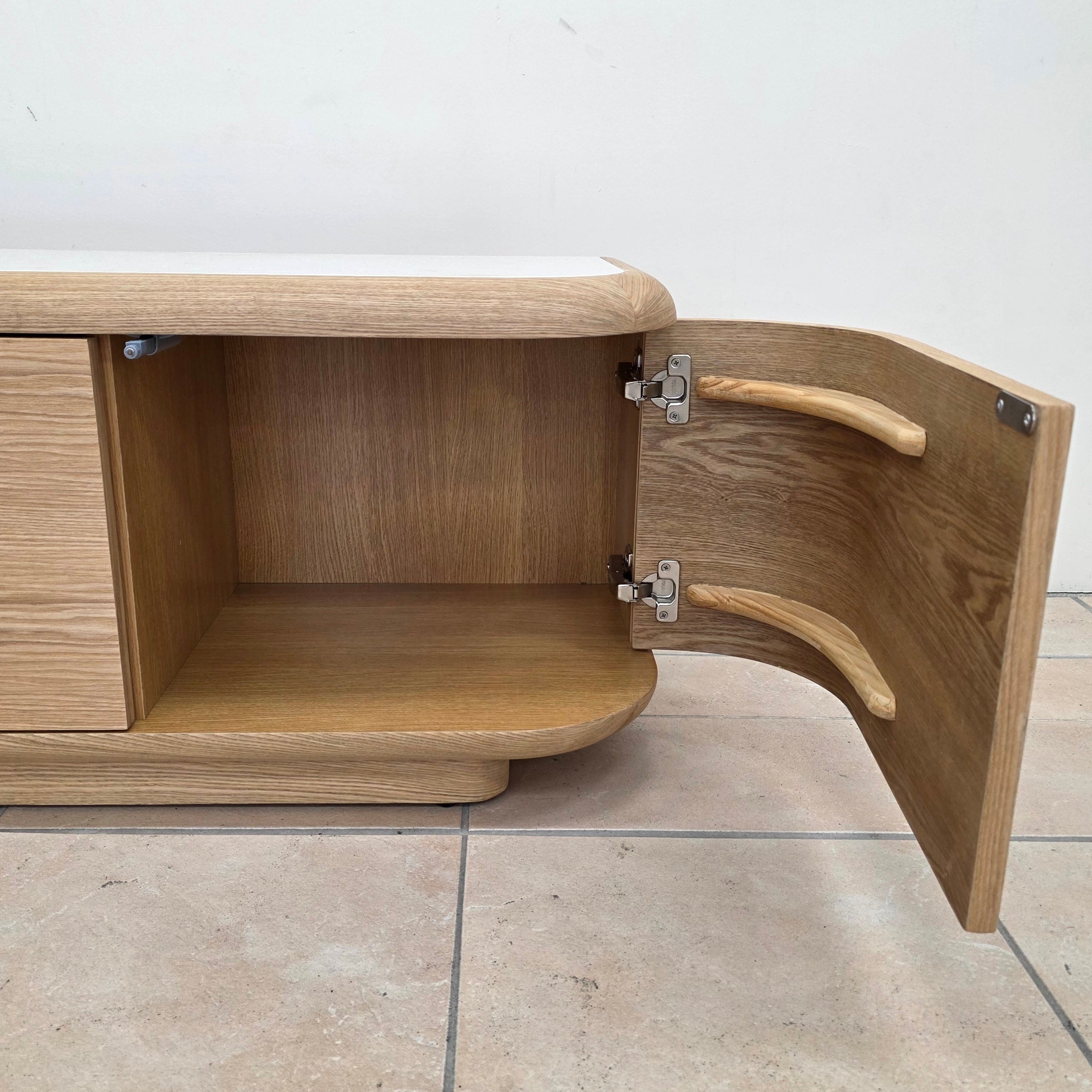 Olympus T.V. Unit With Ceramic Top