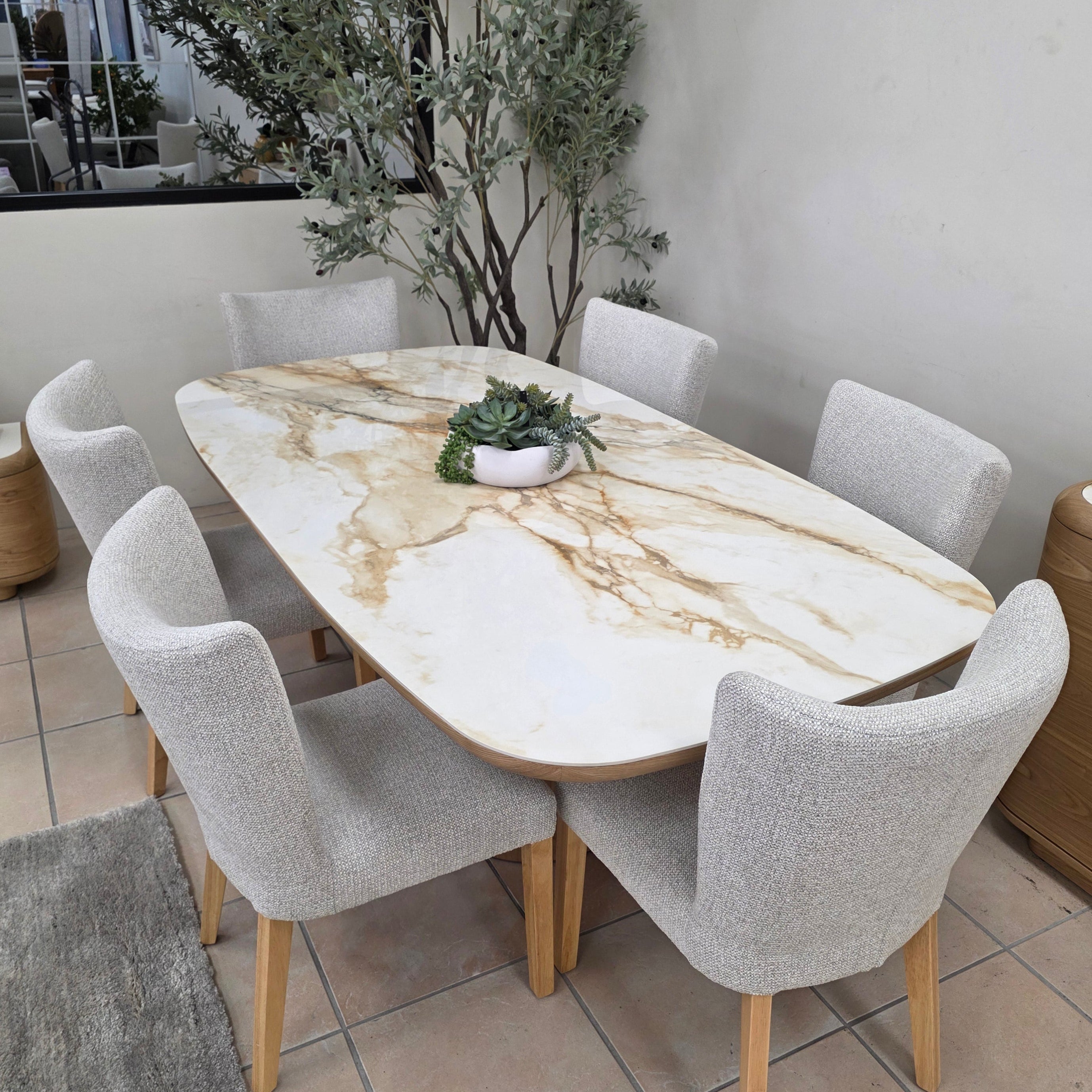 Olympus 7 Piece Package With 210cm Table