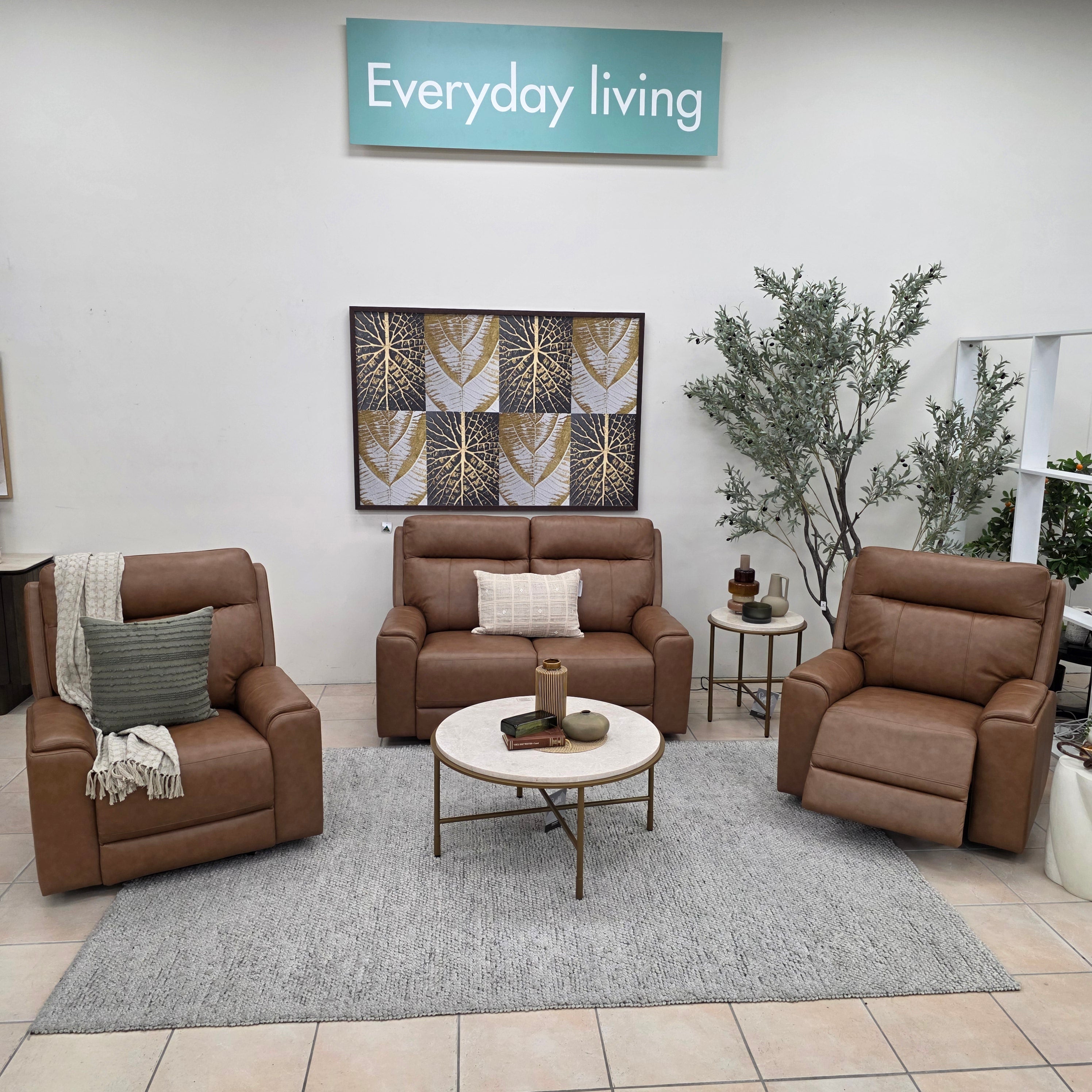 Nebraska 2+1+1 Triple Electric Motor Recliner Package