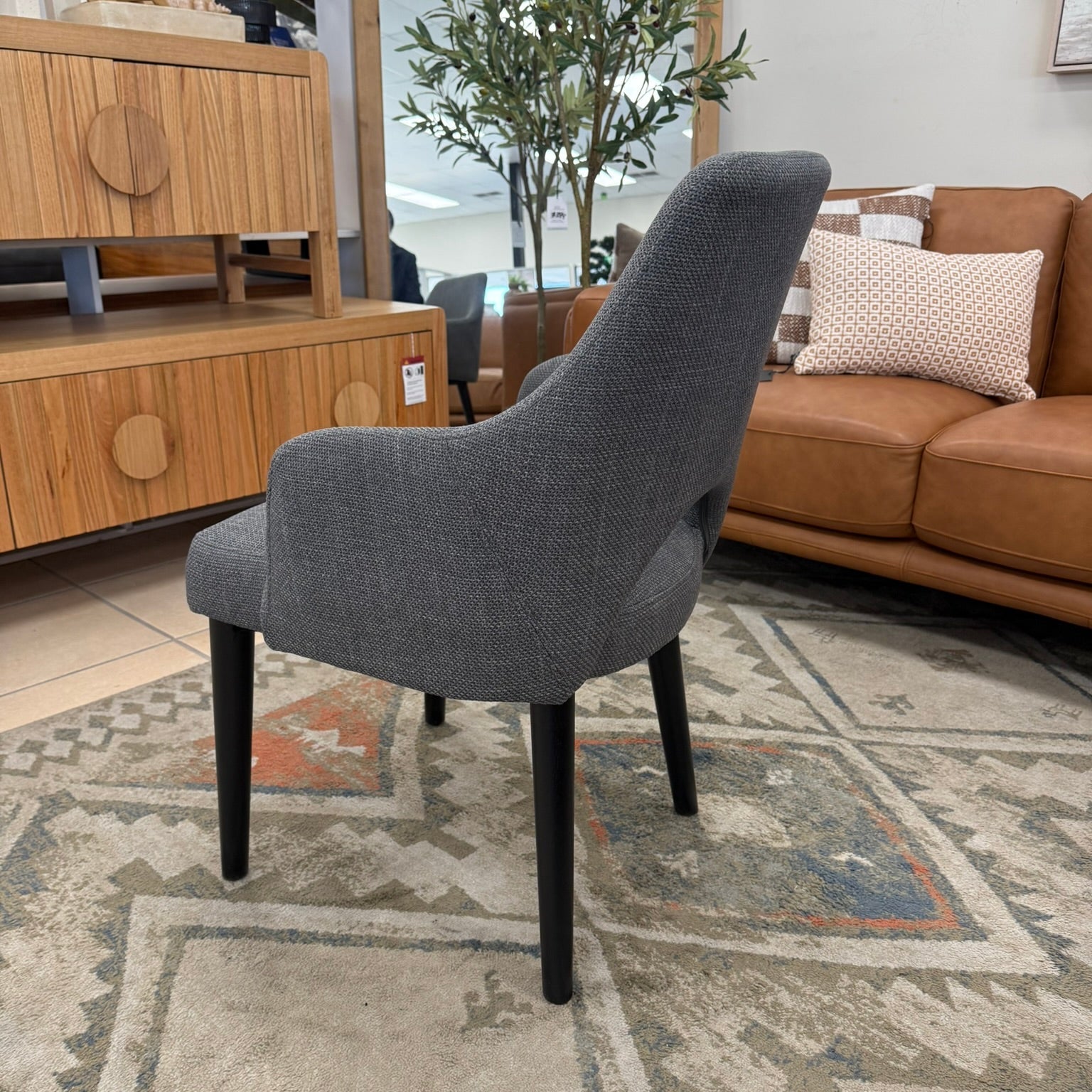 Clinton Dining Chair In Dark Grey With Black Leg