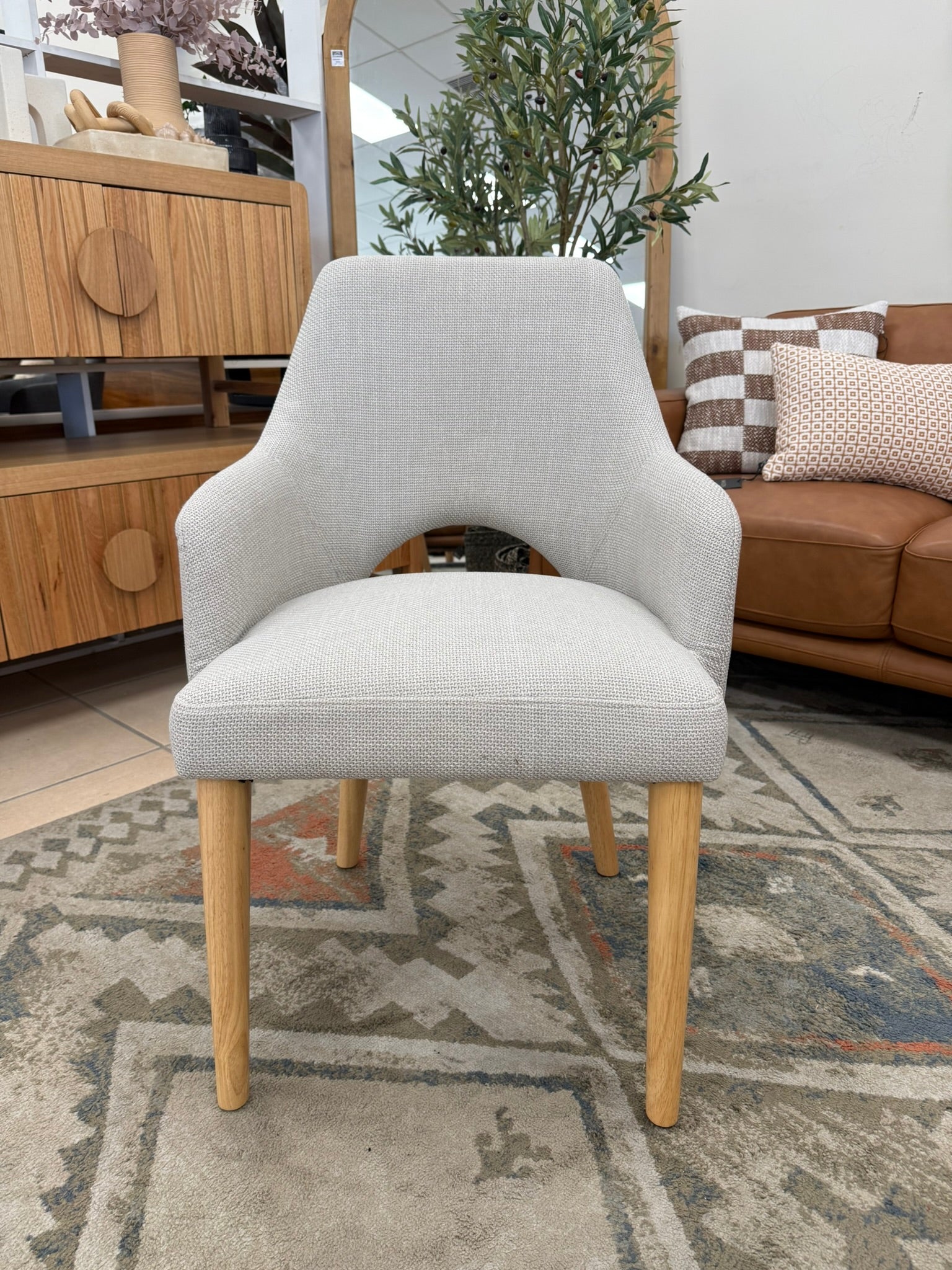 Clinton Dining Chair In Natural With Oak Leg