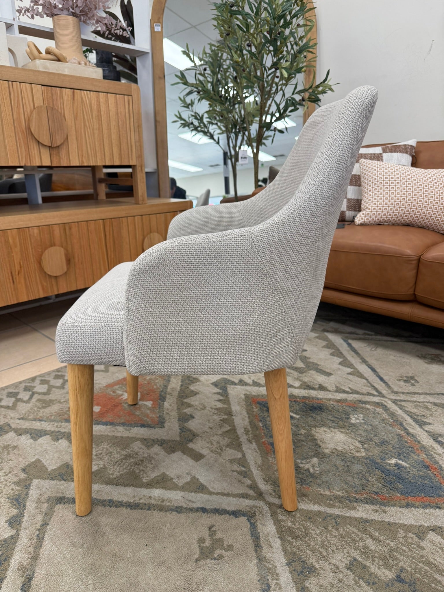 Clinton Dining Chair In Natural With Oak Leg