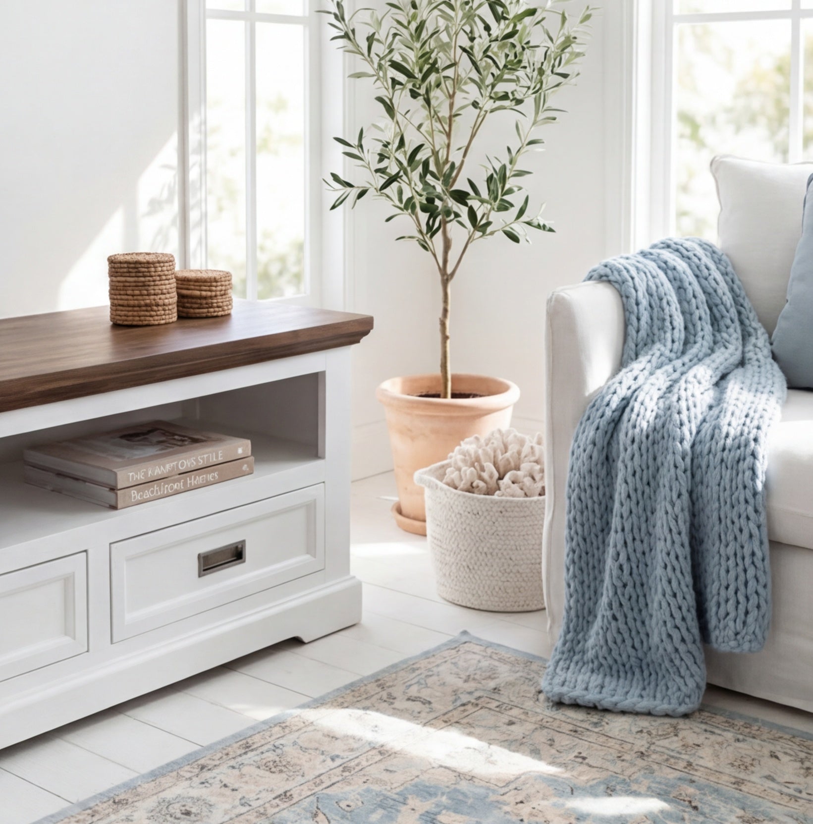 Hamptons TV unit 1200 long