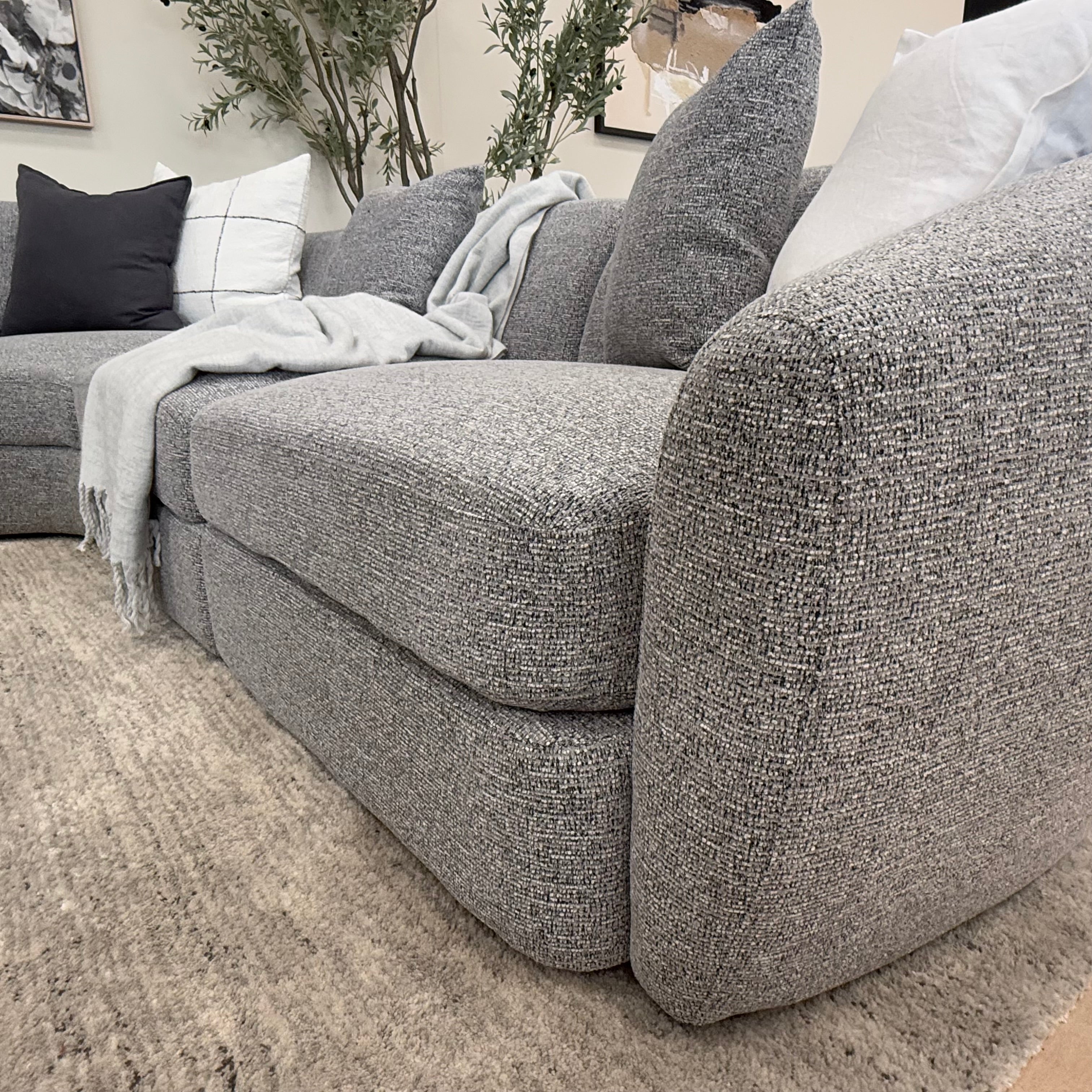 Crescent Corner Lounge In Grey