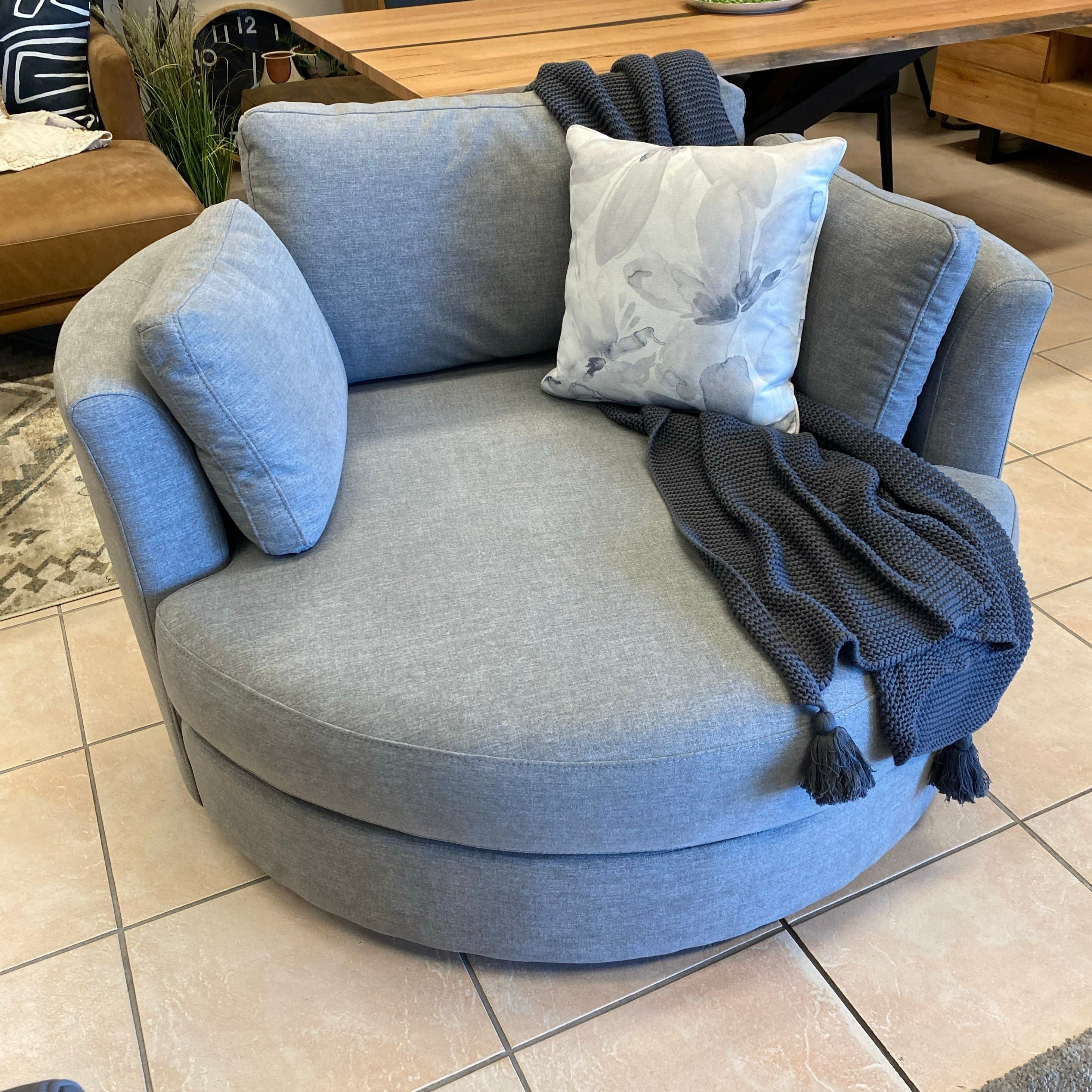 Large Cozy Cuddle Chair with 360' Rotation In Sunlight Smoke